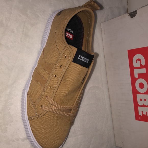 Globe shoes - Picture 4 of 8